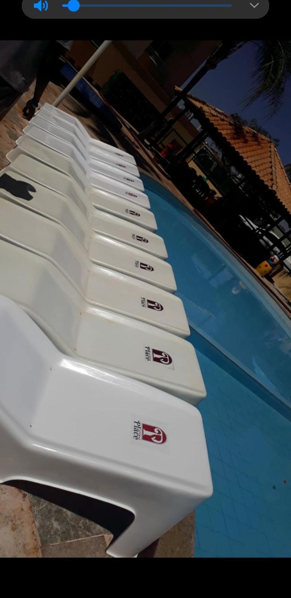 Flat Para Temporada Perto Singapura Shopping Com 7 Piscinas, Bar Molhado, Restaurante - A 3 Min Centro De Caldas Novas! Экстерьер фото